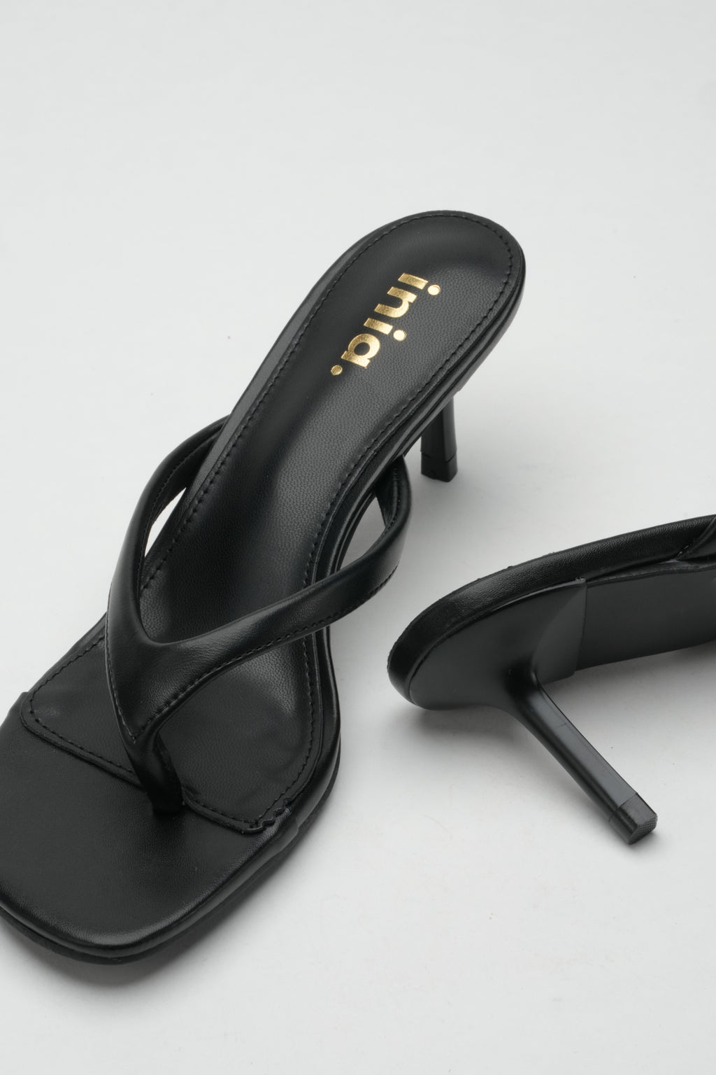 Tongs ROMY - Noir