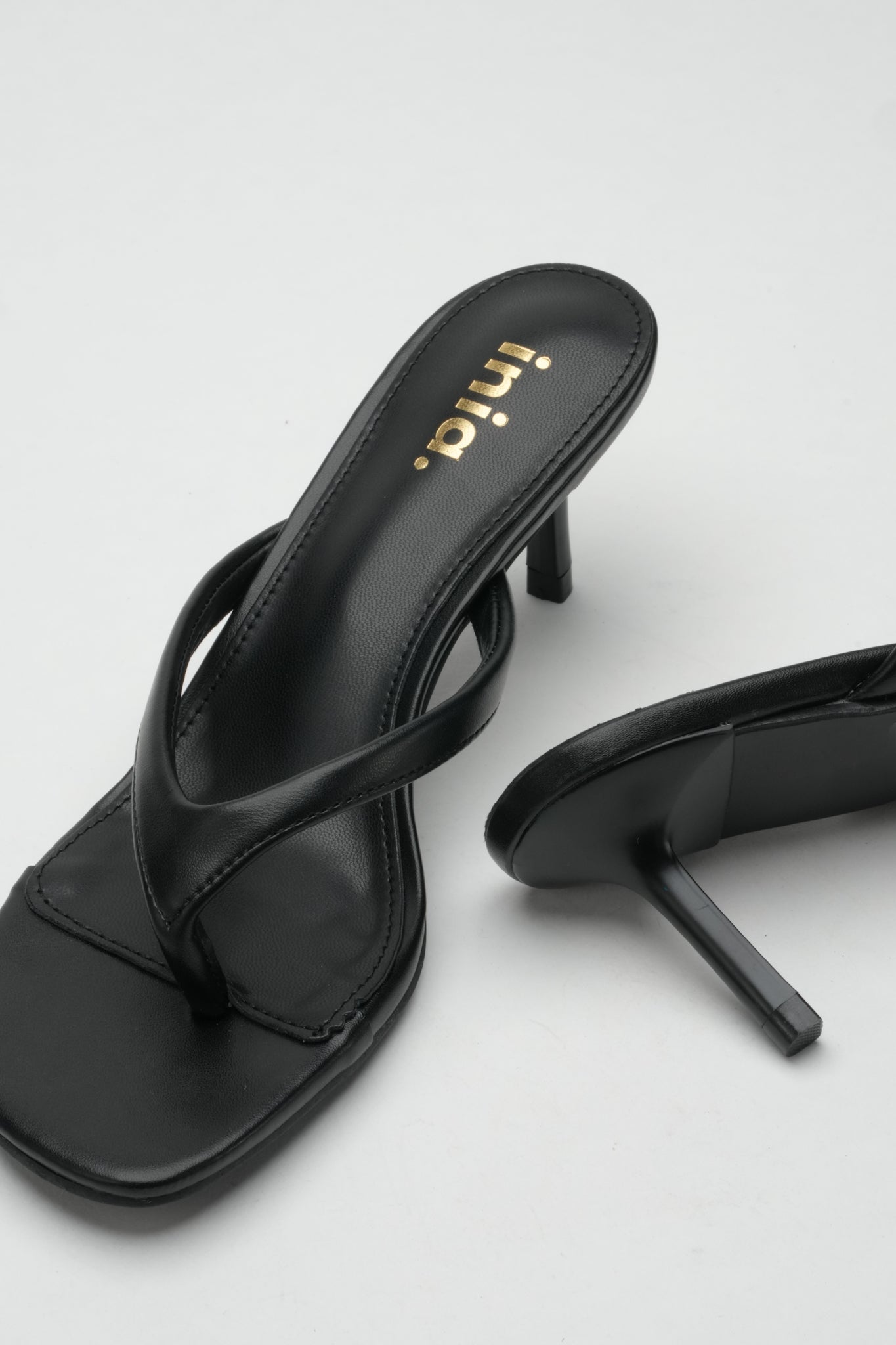 Tongs ROMY - Noir