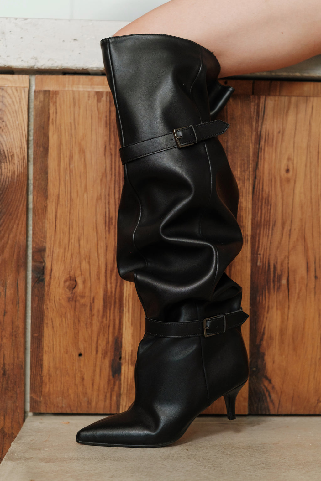 GIU Slouchy Boots - Black