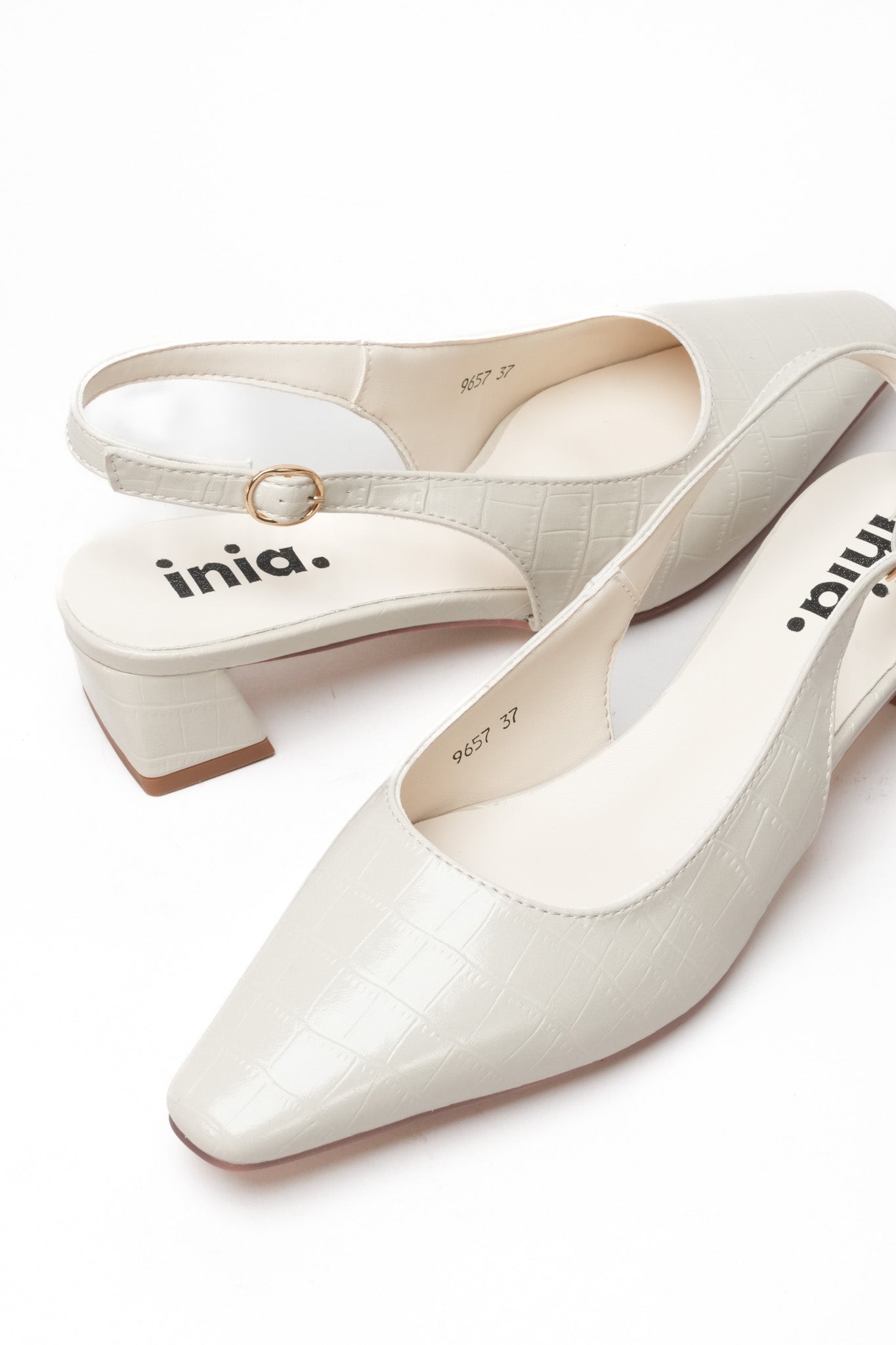 SIENNA Slingbacks - Ivory